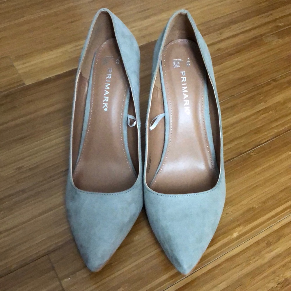 Grey suede pumps